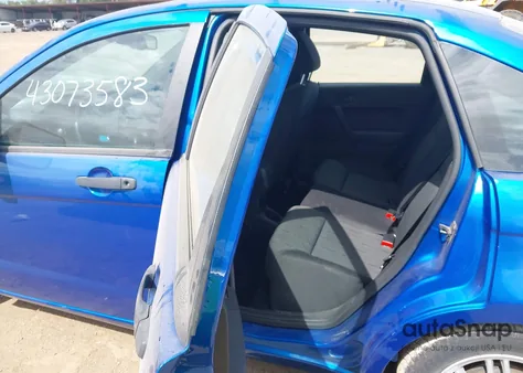 2010 Ford Focus Se из США, поврежденный, VIN 1FAHP3FN9AW287636